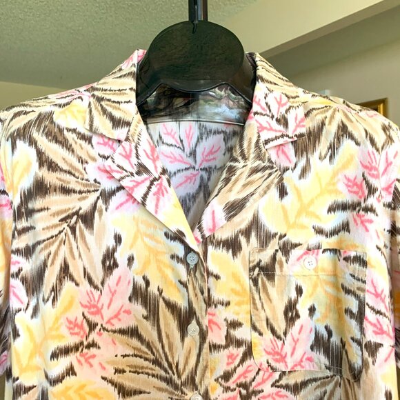 EUC Pappagallo Floral Collared, Button Front, Short Sleeved Blouse size 1X - Picture 5 of 6